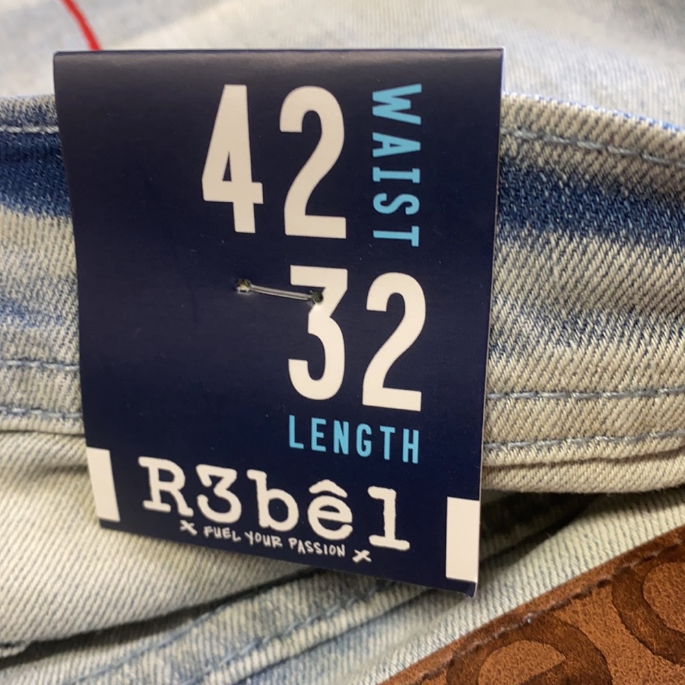 Jeans - Picture 10 of 10
